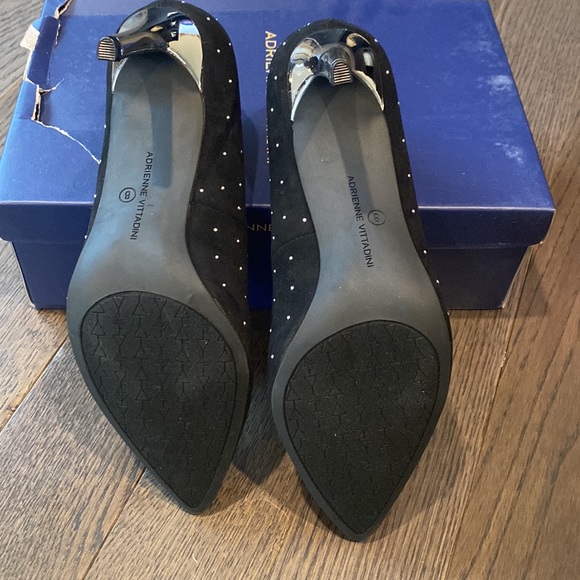 NIB Adrienne Vittadini Naji Studded Pump - Picture 9 of 14